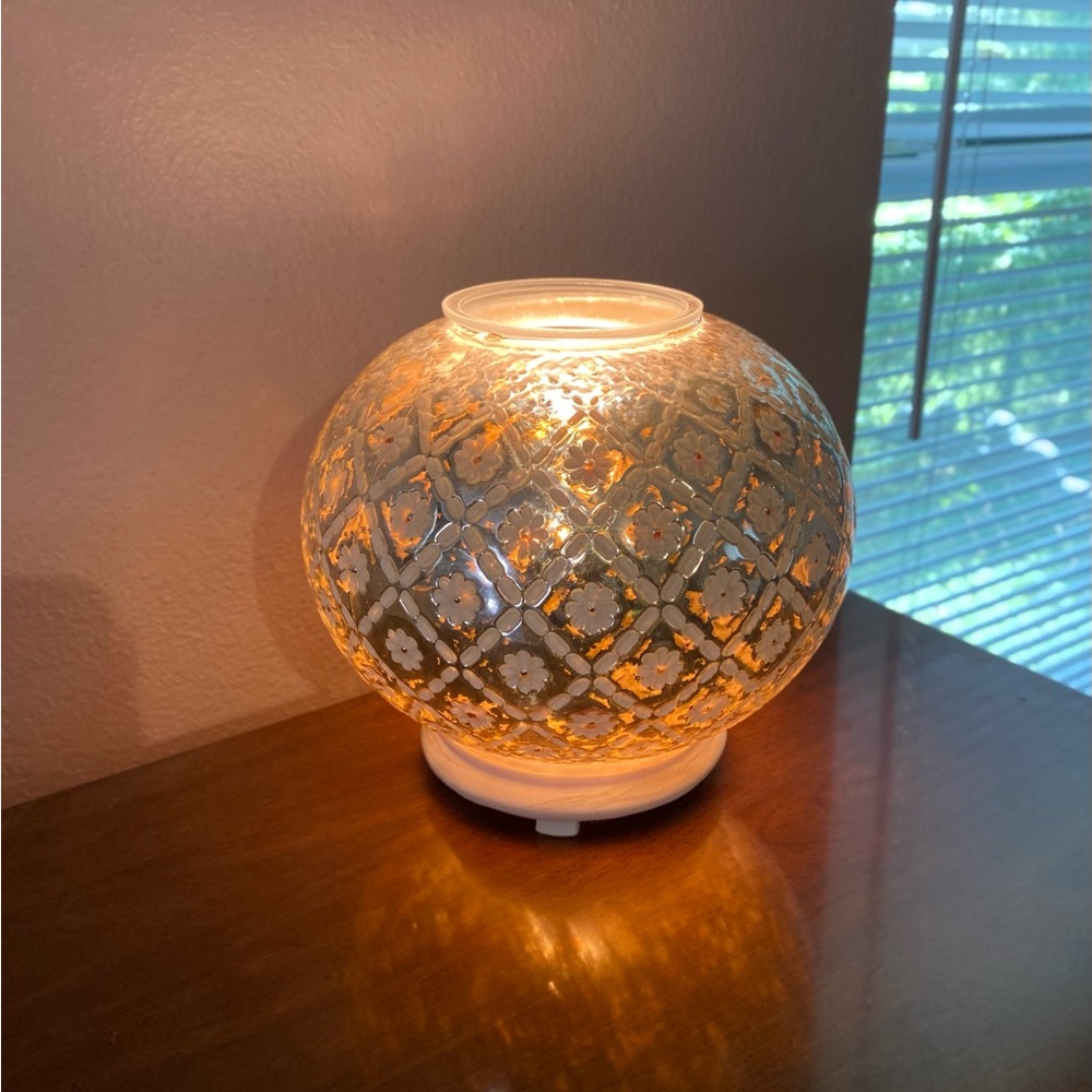 Glass Reflective Lamp with Additional Gold Crackle Shade (see description)